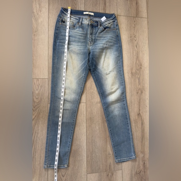 KanCan Blue Skinny Jeans with Faded Wash 👖 - Picture 4 of 12